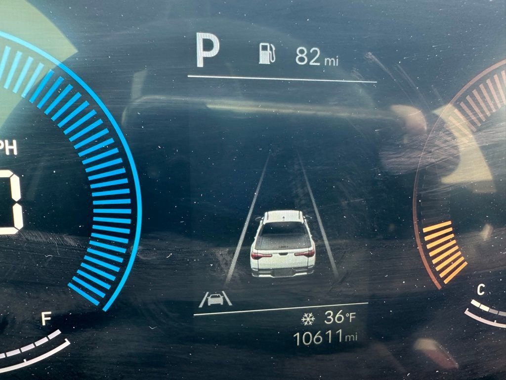 Used 2025 Hyundai Santa Cruz SEL image 6