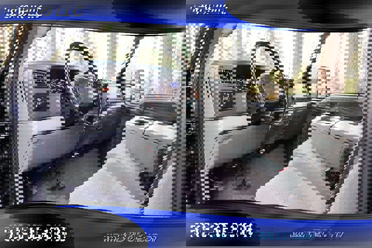 Used 2003 Ford F250 XLT image 2