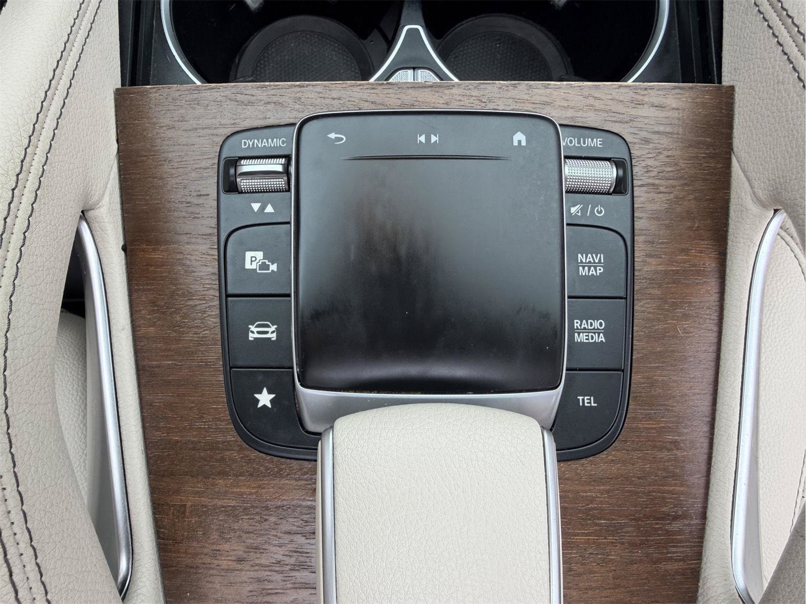 Used 2021 Mercedes-Benz GLE 350 w/ Premium Package image 23