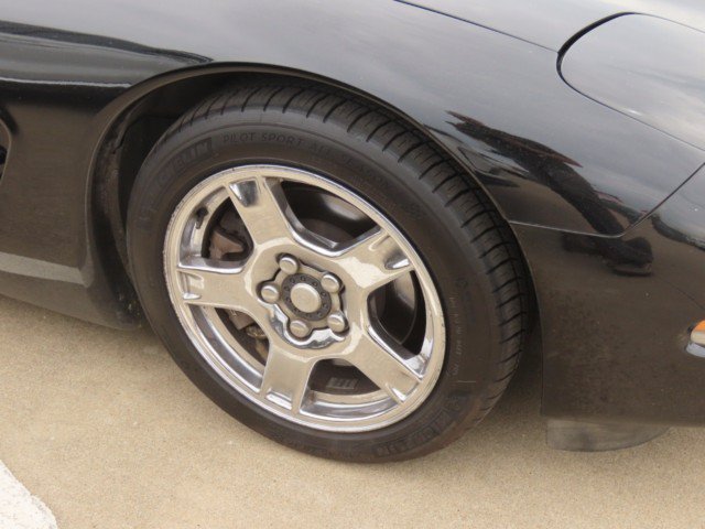 Used 1999 Chevrolet Corvette Convertible w/ Memory Pkg RWD image 7