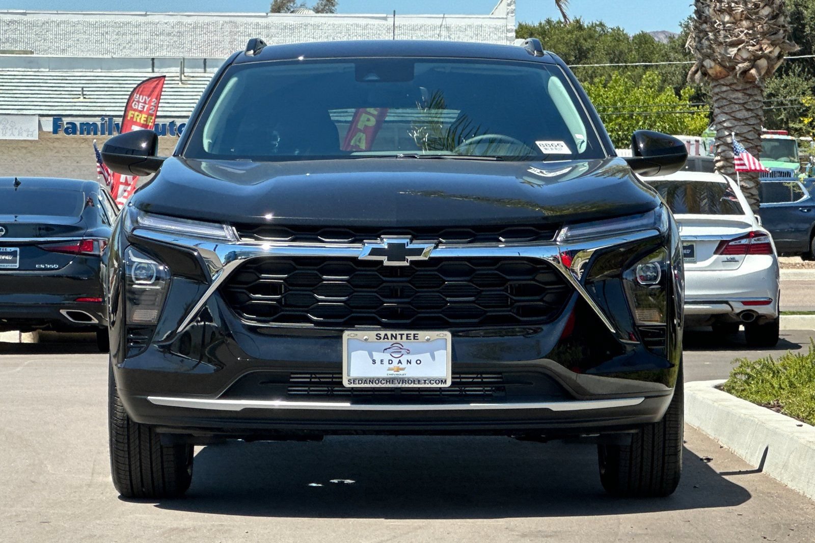 New 2026 Chevrolet Trax LT w/ LT Convenience Package FWD image 9