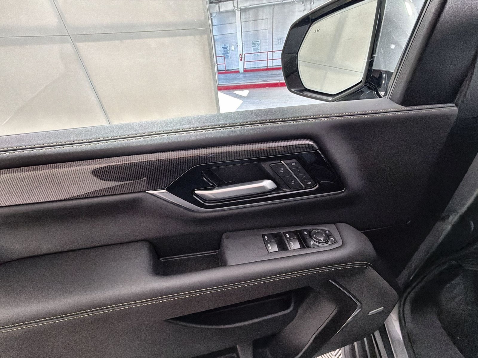 New 2026 GMC Yukon XL Elevation AWD/4WD image 15