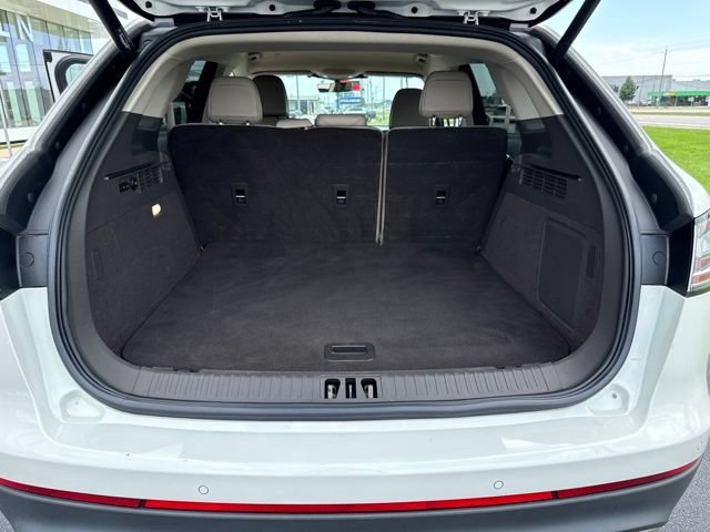 Certified 2022 Lincoln Nautilus FWD w/ Premium Package image 23