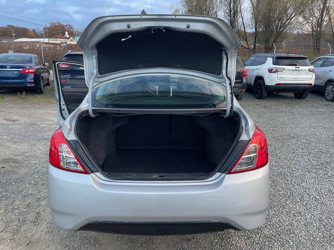 Used 2018 Nissan Versa SV FWD image 25