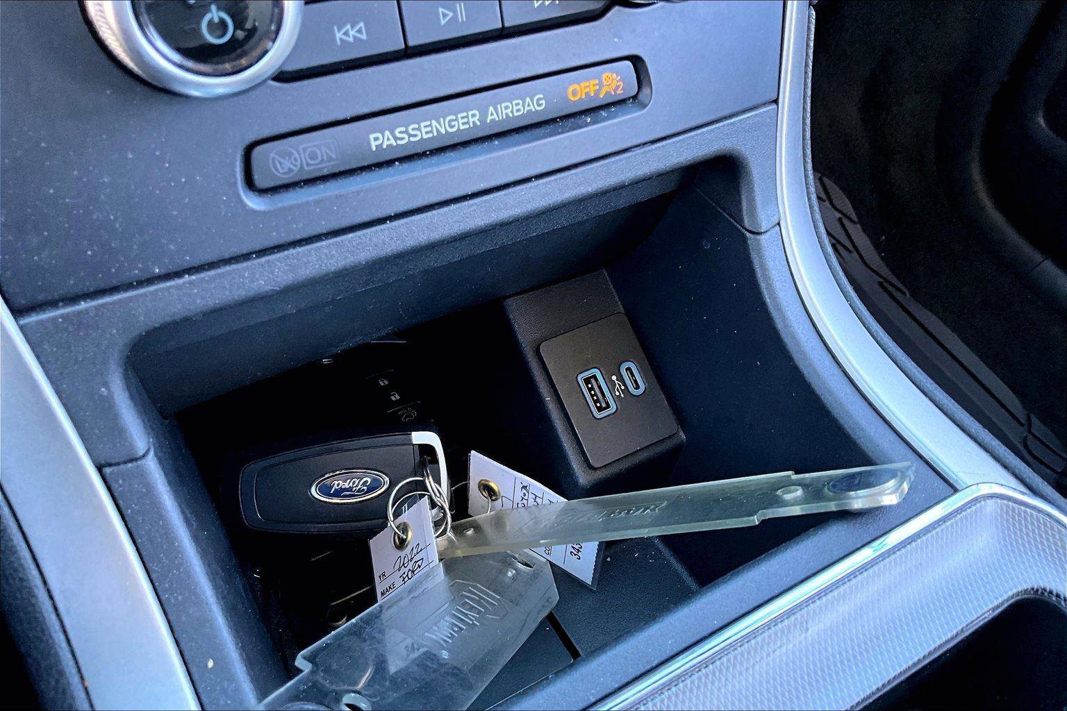 Used 2022 Ford Edge SEL w/ Convenience Package image 29