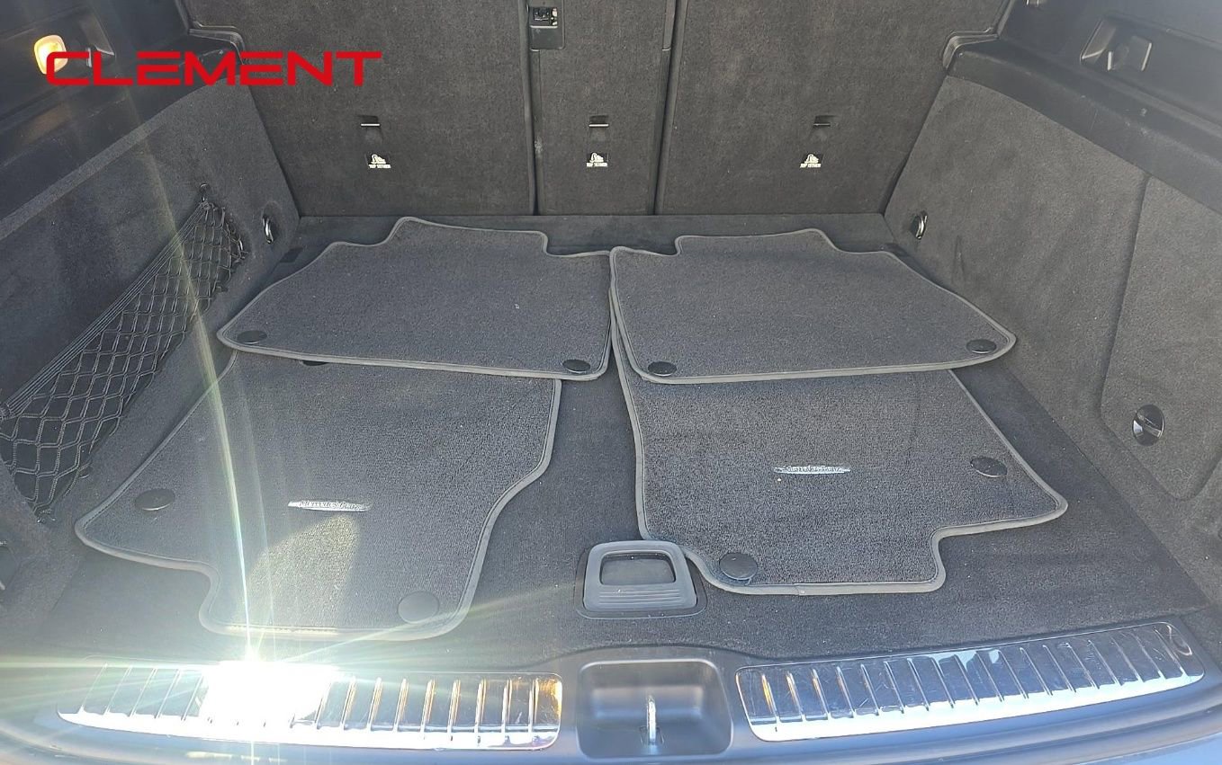 Used 2020 Mercedes-Benz GLE 350 4MATIC w/ Premium Package image 21