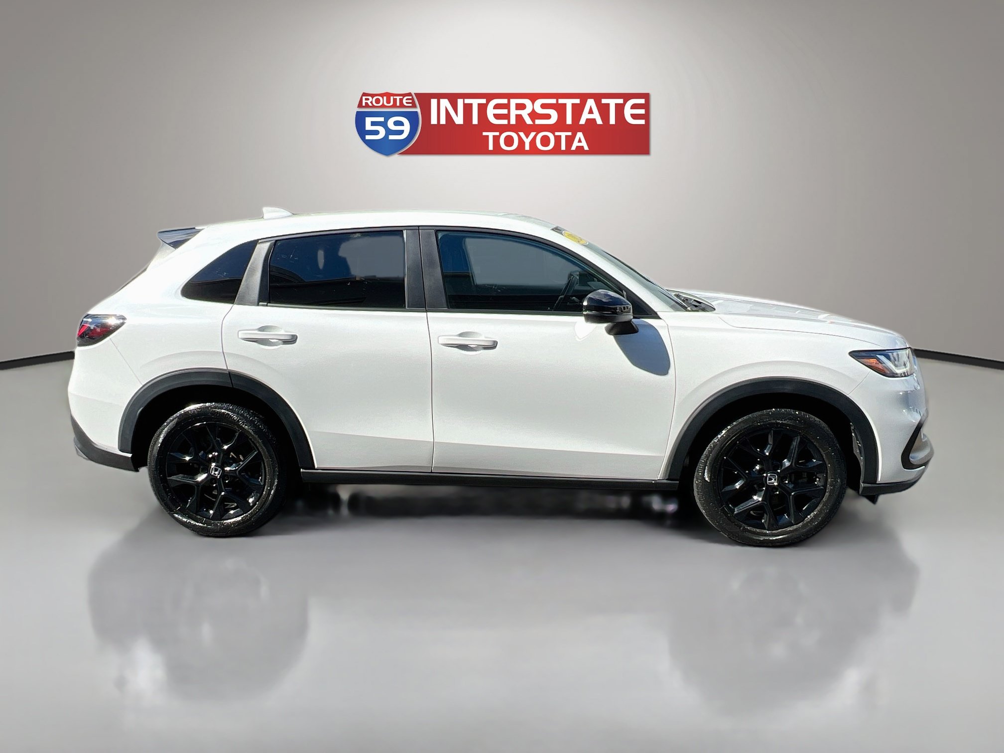 Used 2024 Honda HR-V Sport image 8
