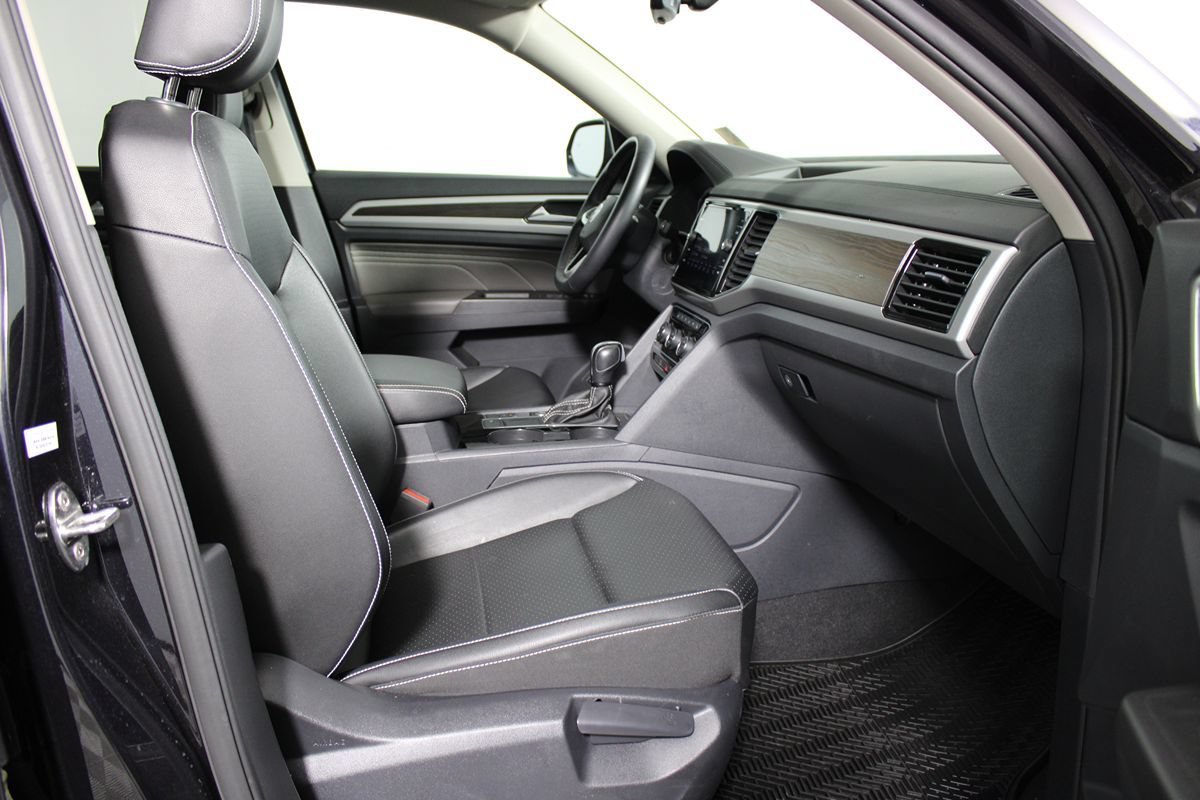 Used 2023 Volkswagen Atlas SE w/ Panoramic Sunroof Package FWD image 27