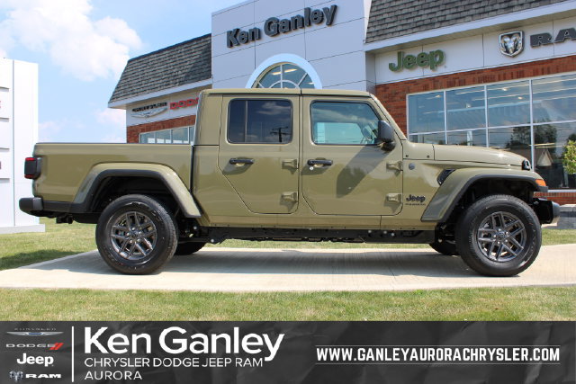 New 2026 Jeep Gladiator Sport