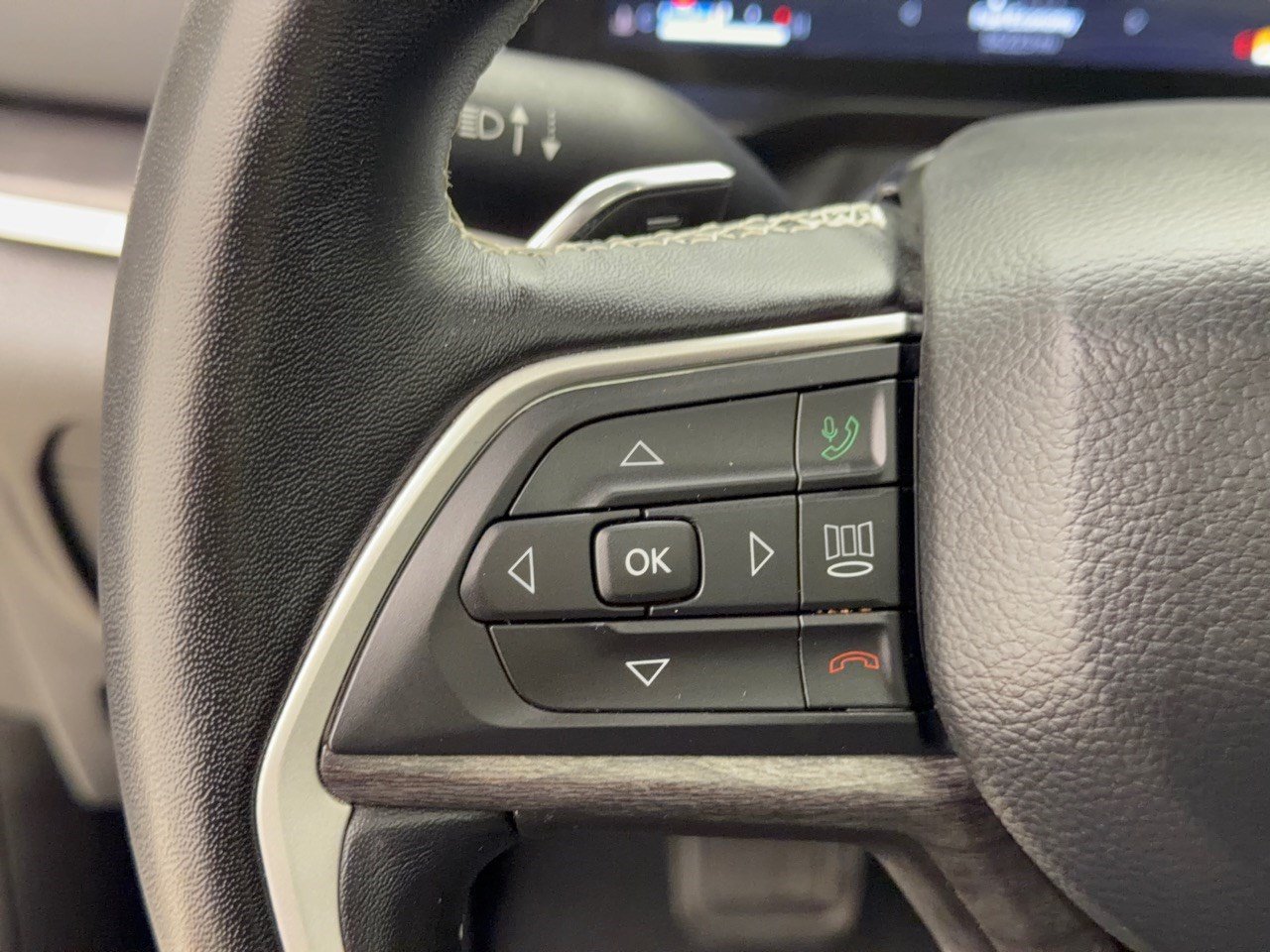 Used 2022 Jeep Grand Cherokee Limited RWD image 18