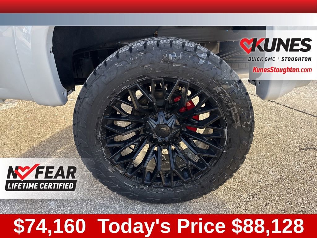 New 2026 GMC Sierra 1500 AT4 w/ Technology Package image 18