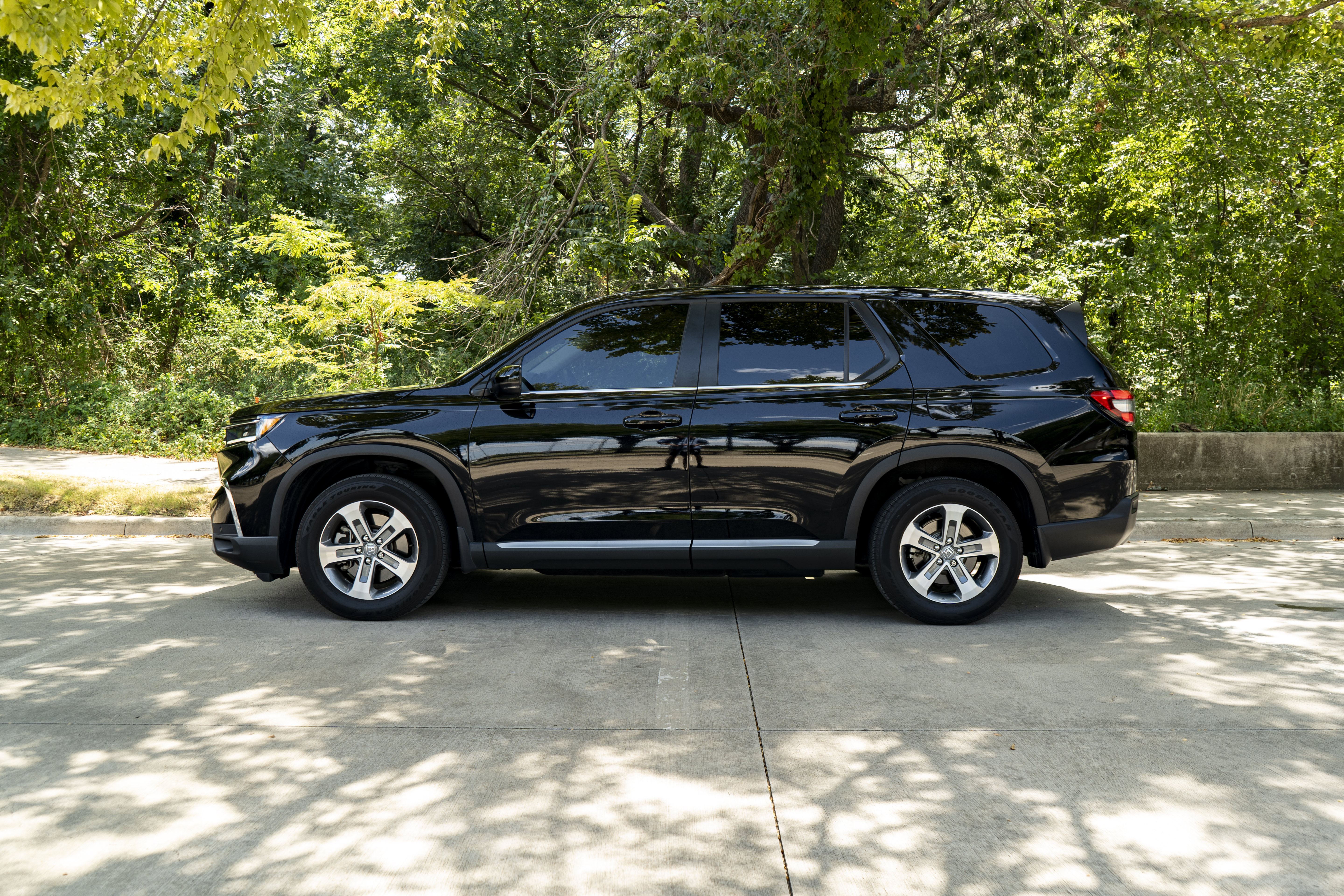 Certified 2025 Honda Pilot EX-L image 6