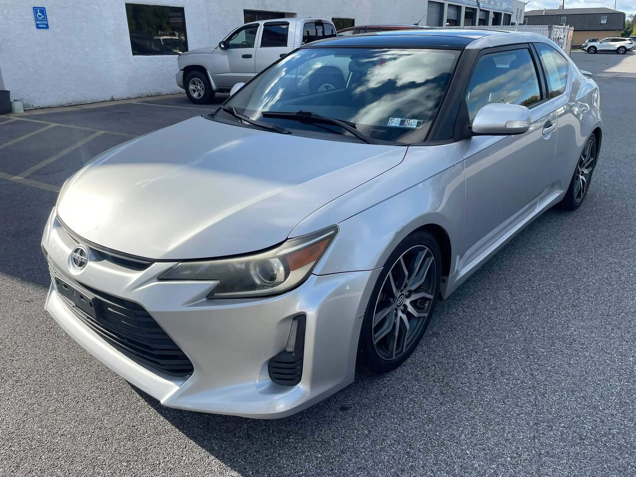 Used 2014 Scion tC FWD image 3