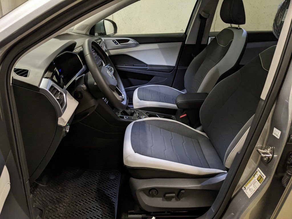 New 2026 Volkswagen Taos SE AWD/4WD image 11