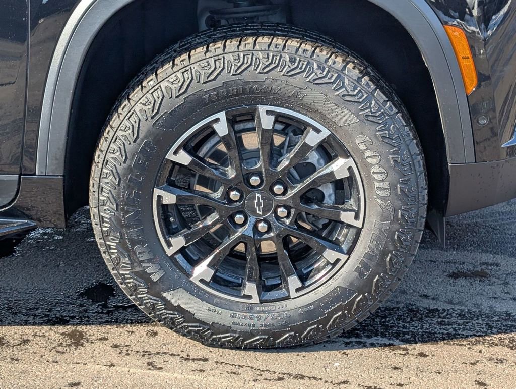 Used 2024 Chevrolet Traverse Z71 w/ Enhanced Driving Package image 13