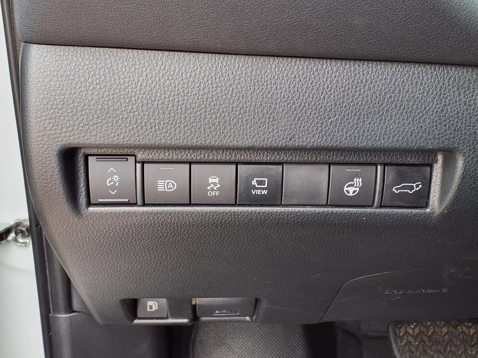 Certified 2024 Toyota Venza Limited AWD/4WD image 23