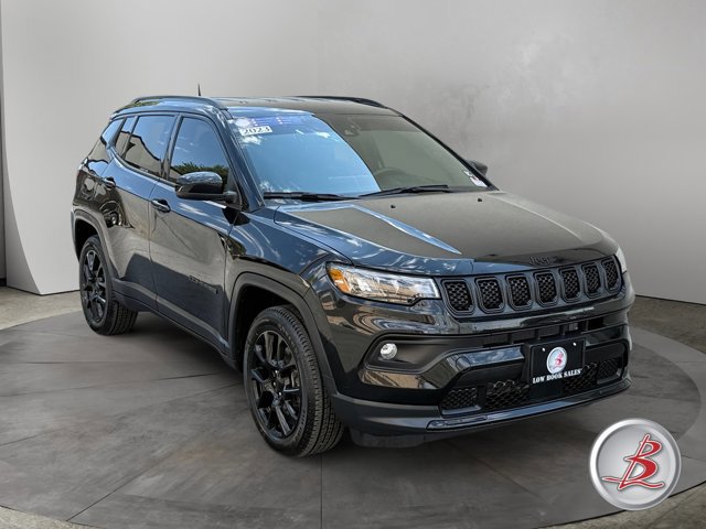 Used 2023 Jeep Compass Altitude
