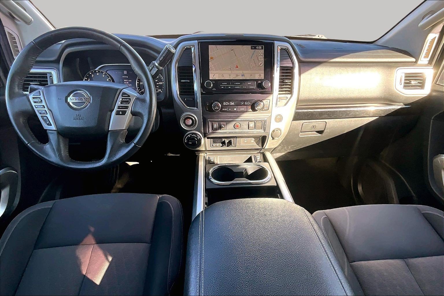 Used 2020 Nissan Titan SV w/ SV Convenience Package AWD/4WD image 13