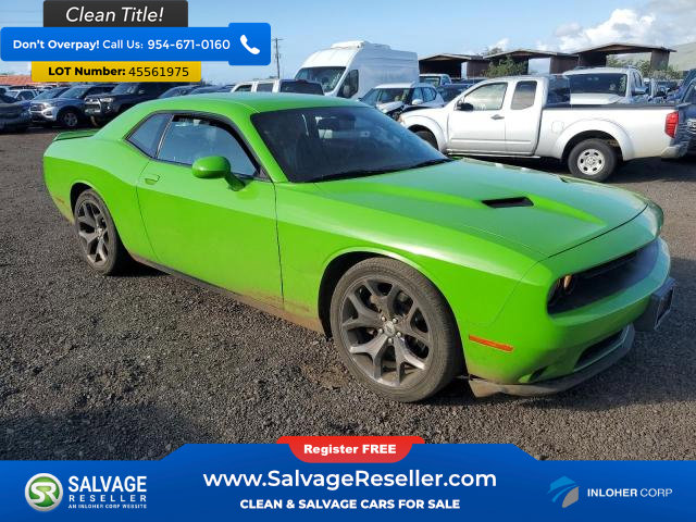 Used 2017 Dodge Challenger SXT image 5