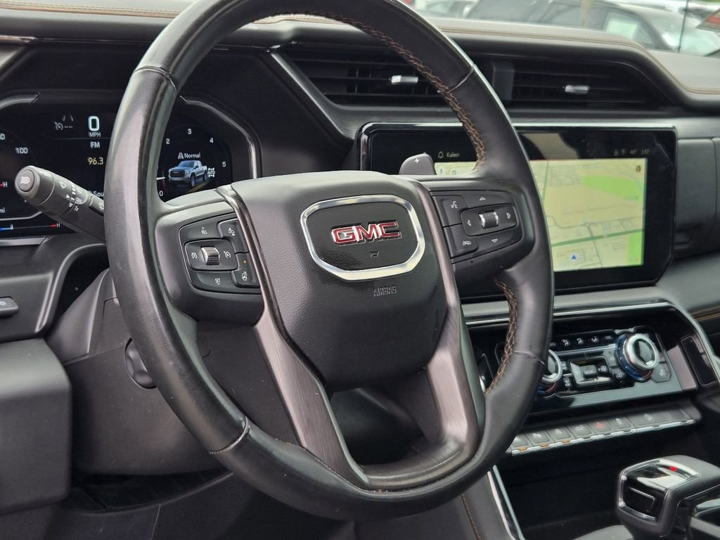 Used 2025 GMC Sierra 1500 AT4 w/ Technology Package AWD/4WD image 6