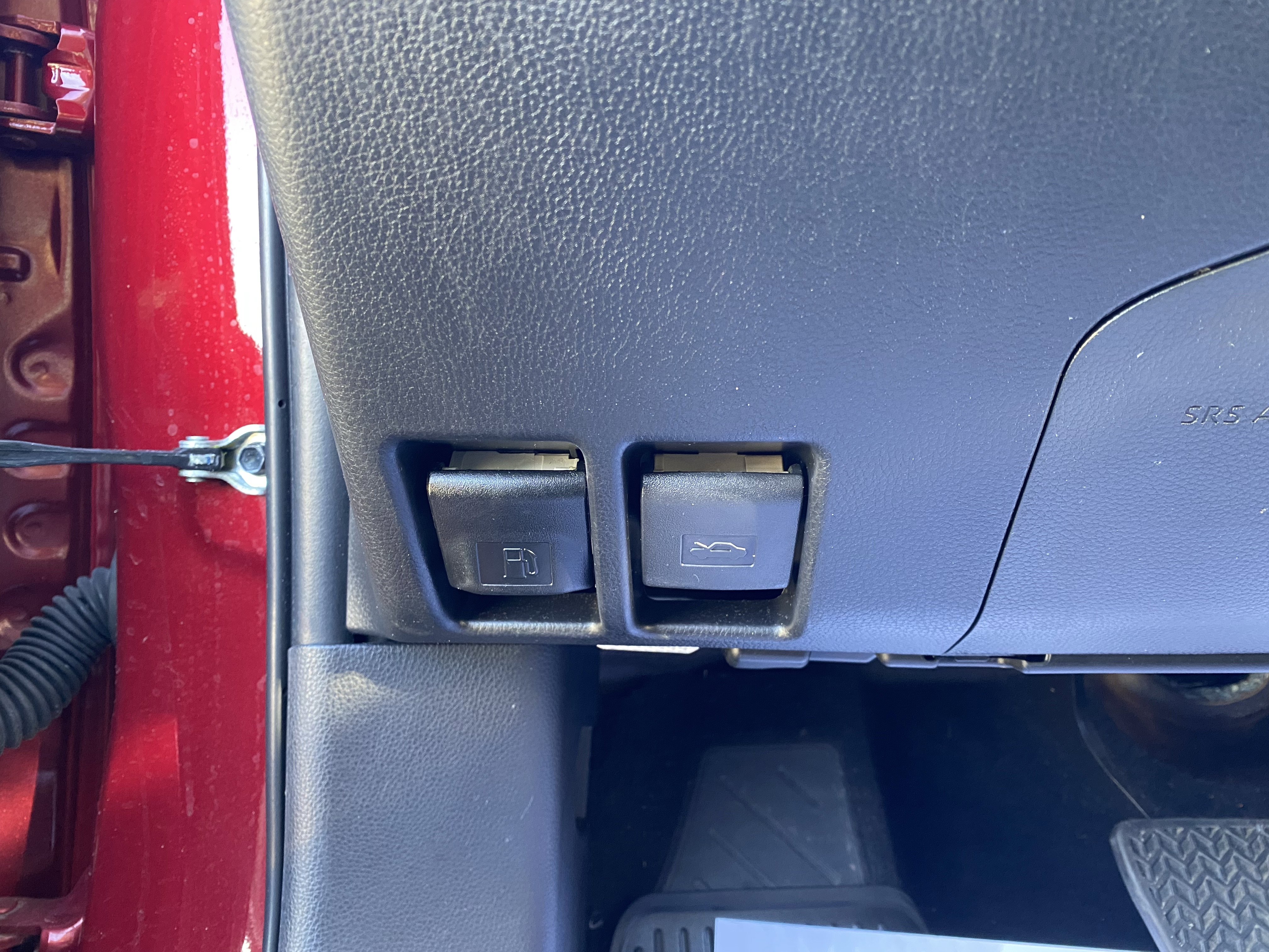 Used 2024 Toyota RAV4 LE image 6