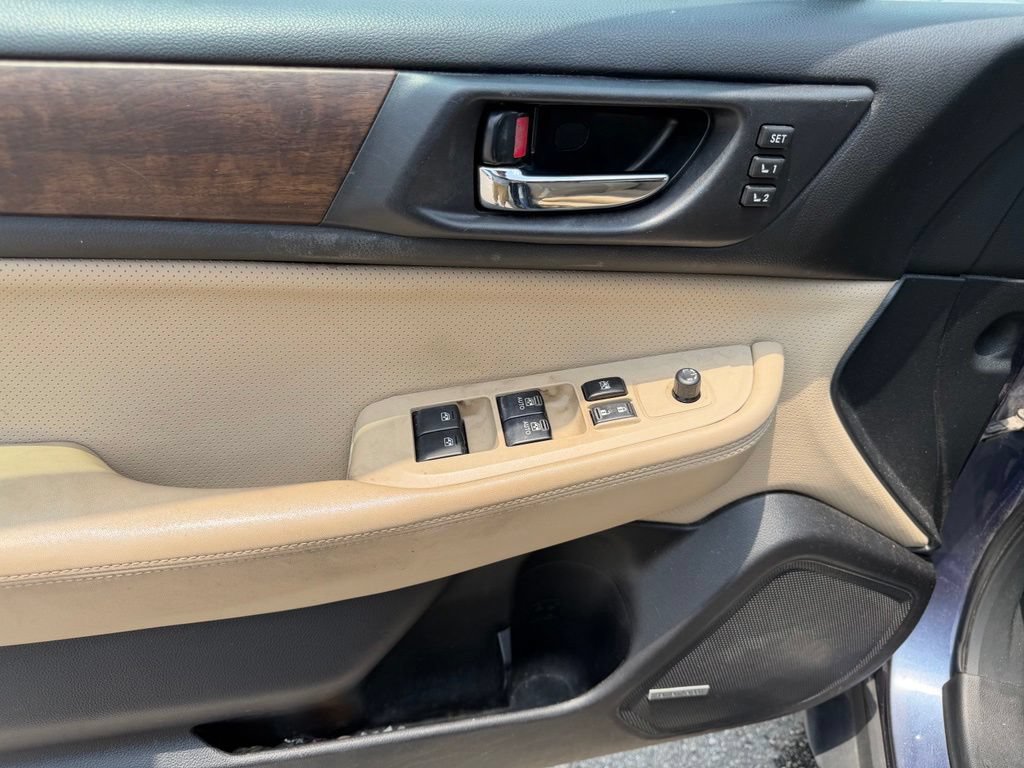 Used 2016 Subaru Outback 2.5i Limited AWD/4WD image 23