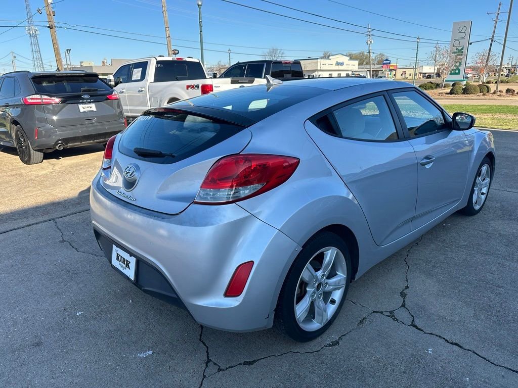 Used 2012 Hyundai Veloster image 5