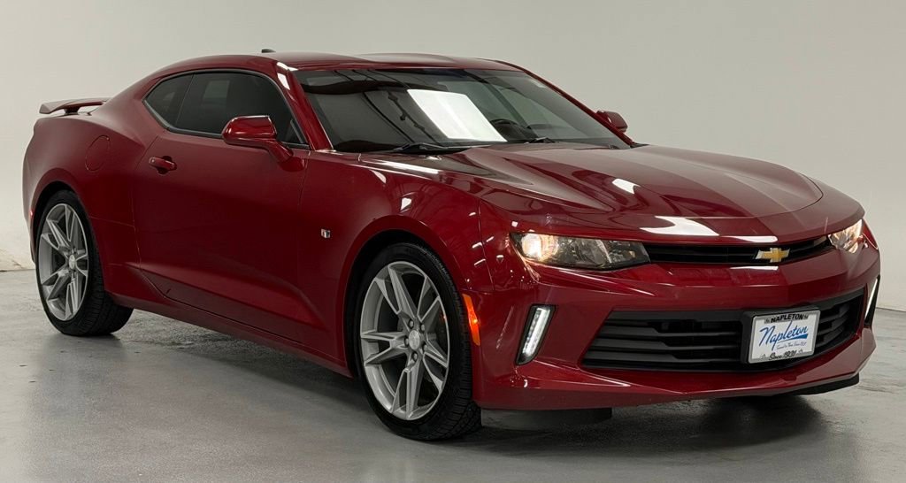 Used 2017 Chevrolet Camaro LT RWD image 6