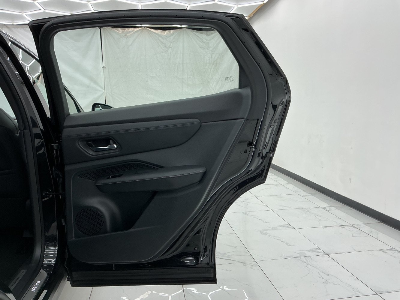 Used 2024 Nissan Ariya AWD image 25