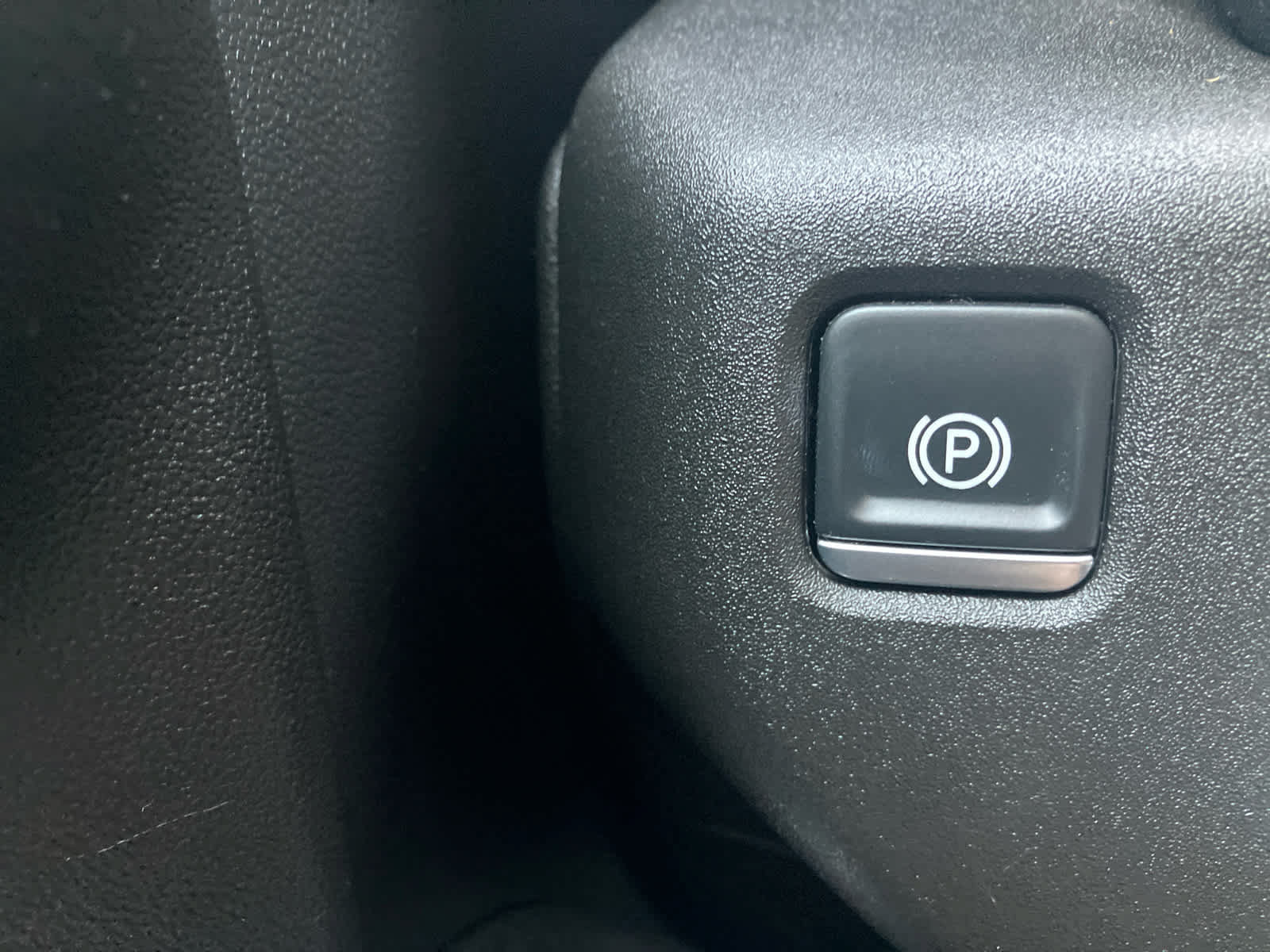 Used 2025 GMC Sierra 1500 Elevation AWD/4WD image 14