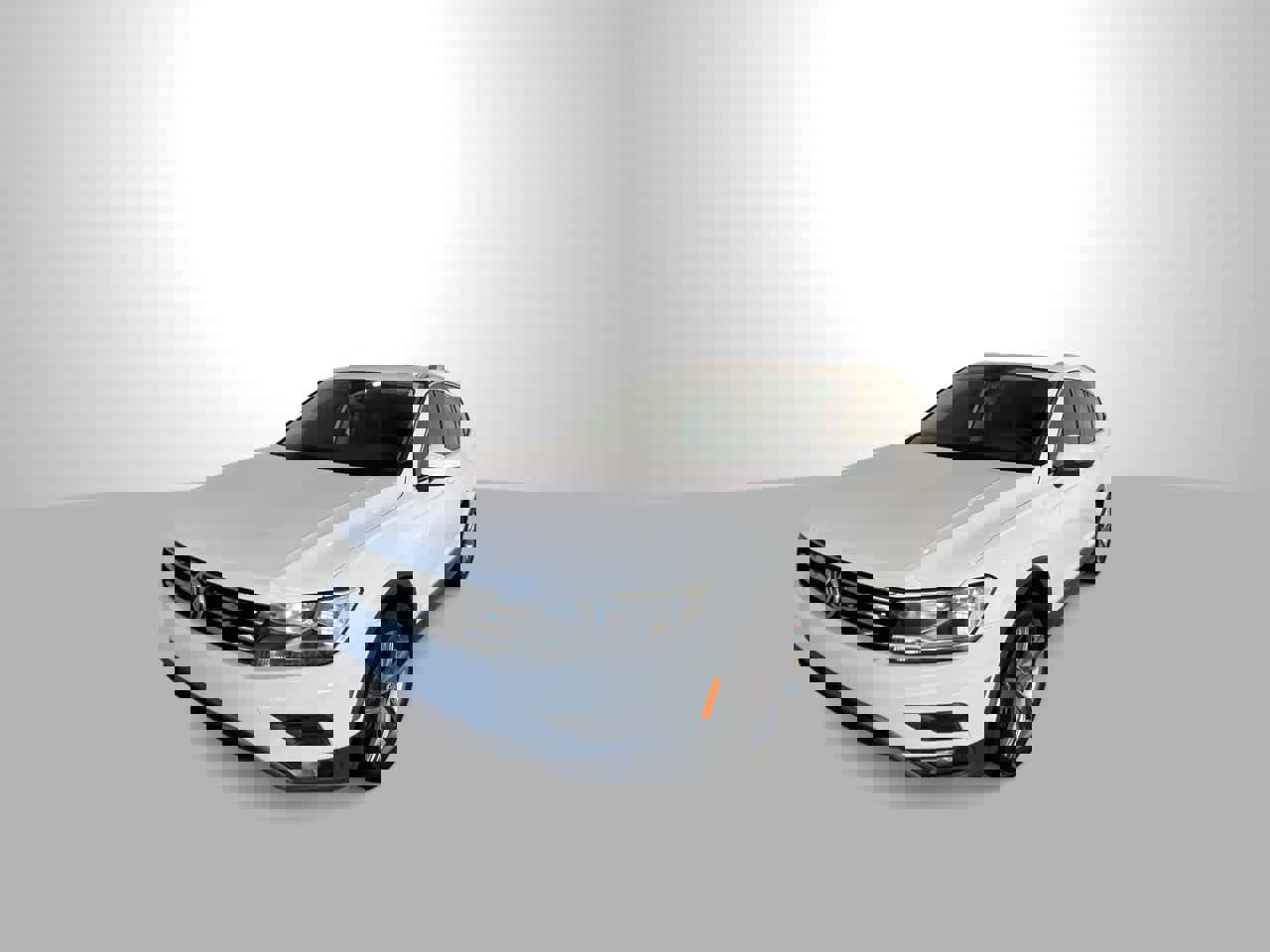 Used 2021 Volkswagen Tiguan SEL image 4