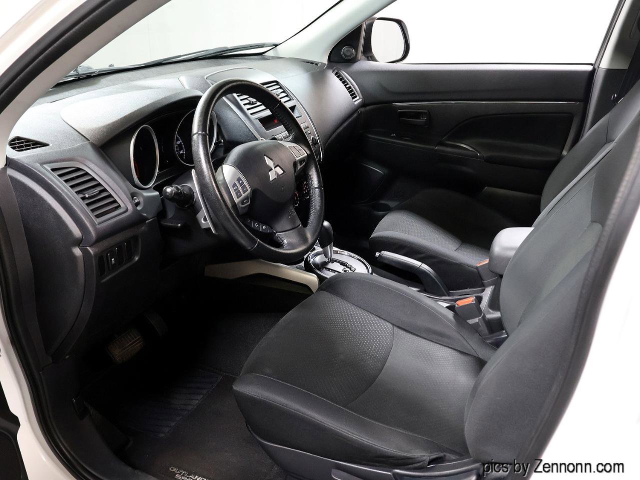 Used 2013 Mitsubishi Outlander Sport ES image 12