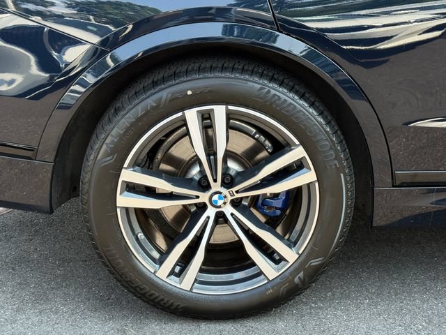 Certified 2024 BMW X7 xDrive40i w/ M Sport Package AWD/4WD image 12