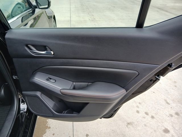 Used 2020 Nissan Altima 2.5 SR w/ Premium Package image 18