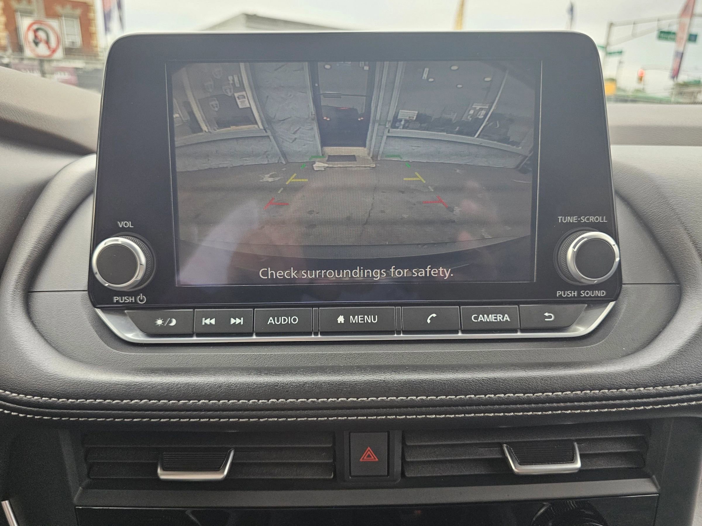 Used 2023 Nissan Rogue SV image 26