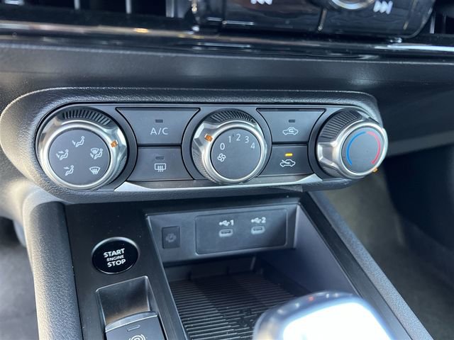 Used 2025 Nissan Kicks SV image 19