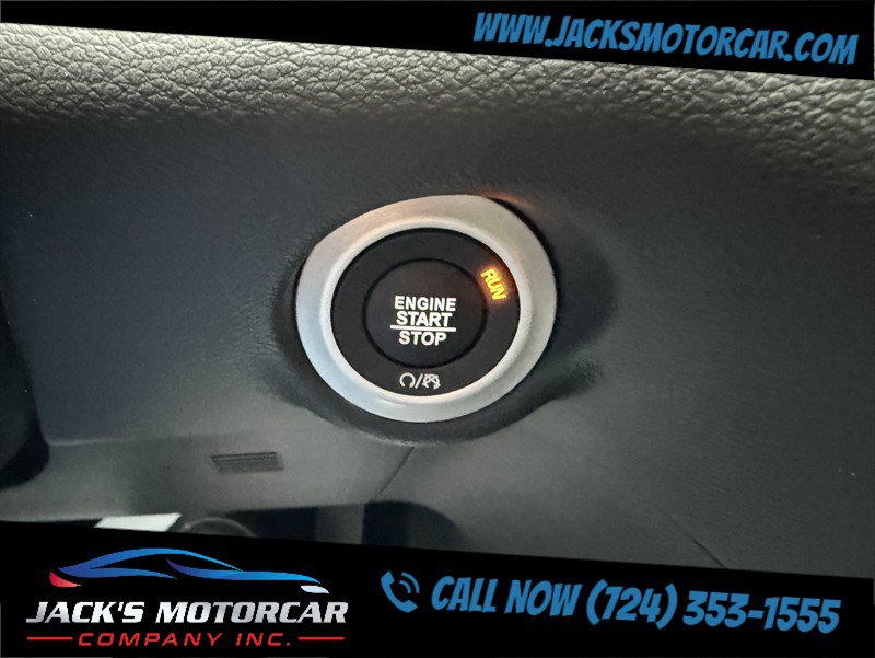 Used 2026 Chrysler Pacifica Select FWD image 13