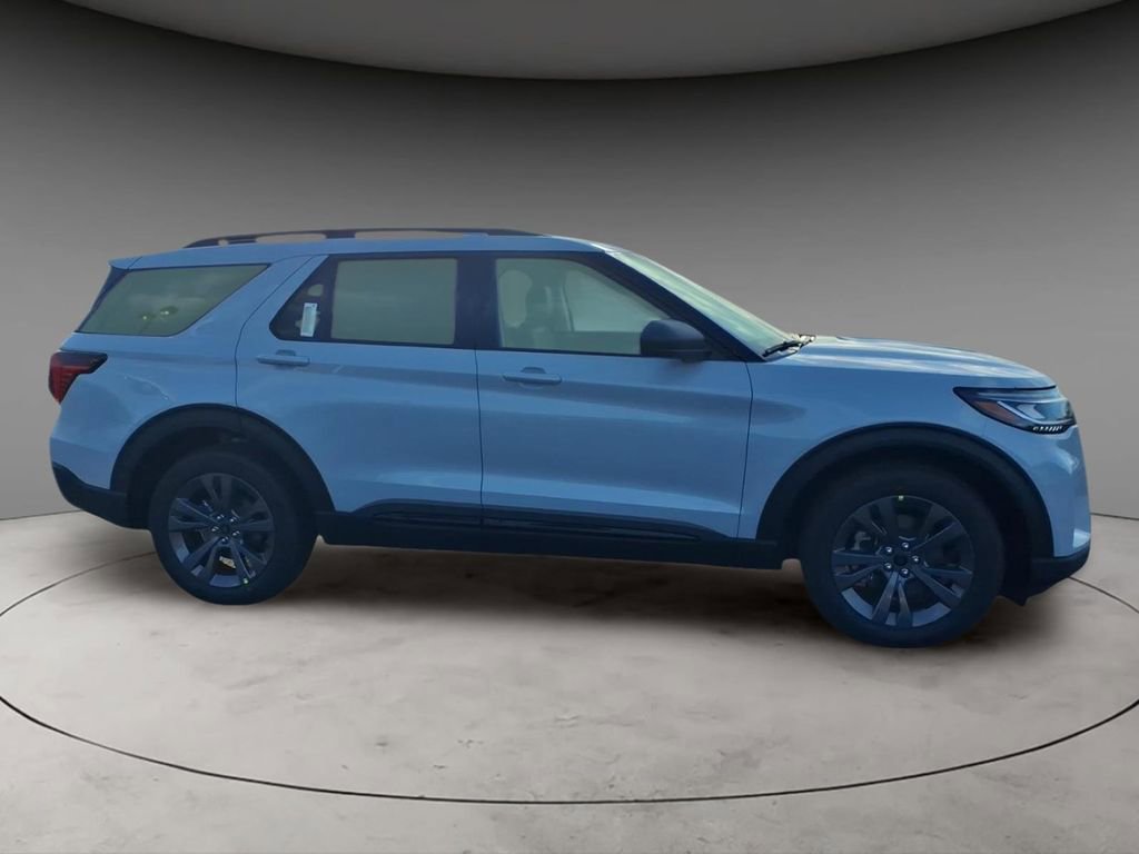 New 2026 Ford Explorer Active image 9