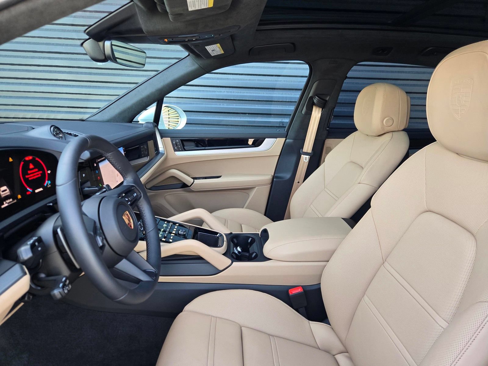 Certified 2026 Porsche Cayenne GTS AWD/4WD image 26