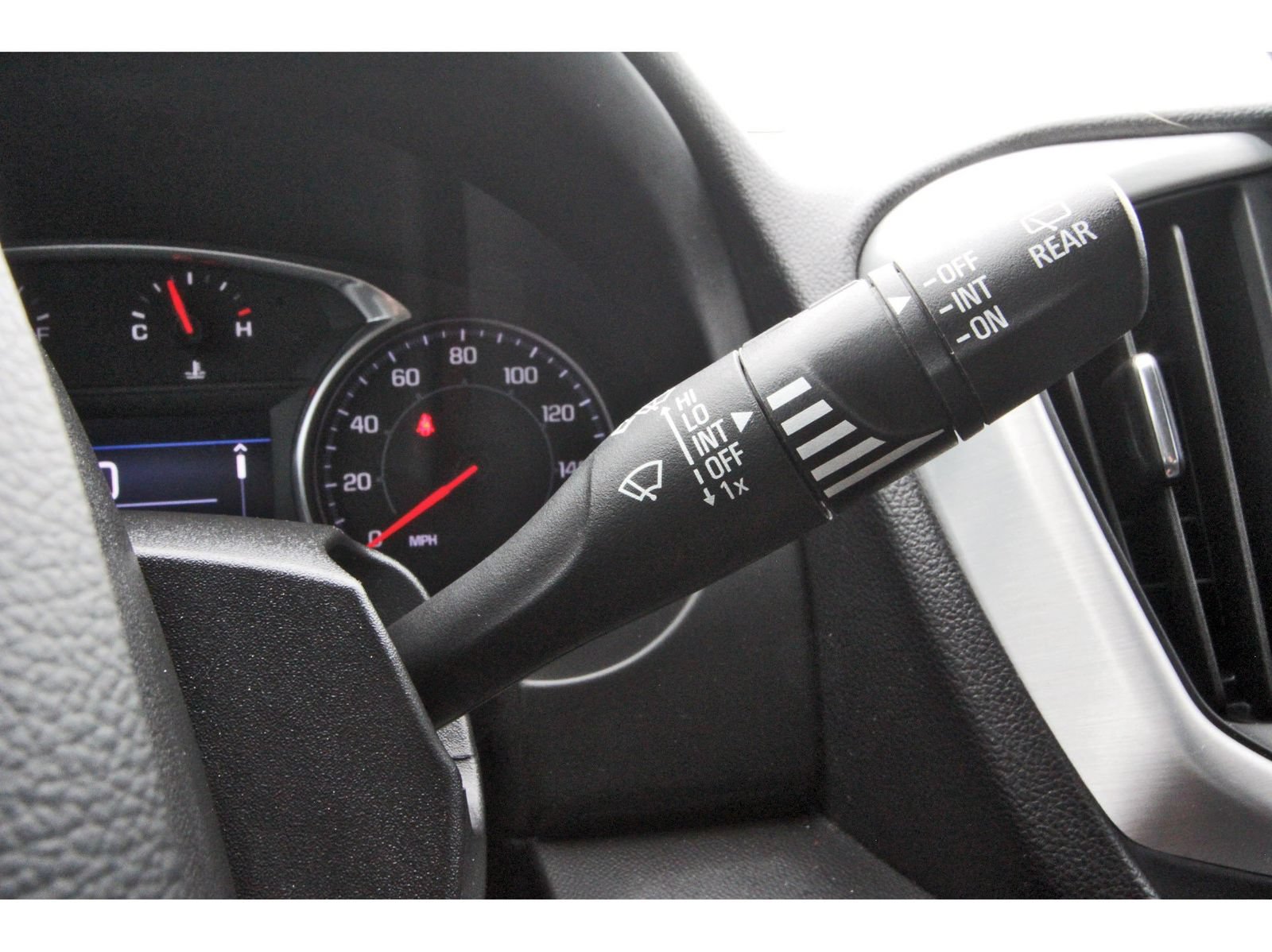 Used 2023 GMC Terrain SLE w/ Driver Convenience Package AWD/4WD image 21