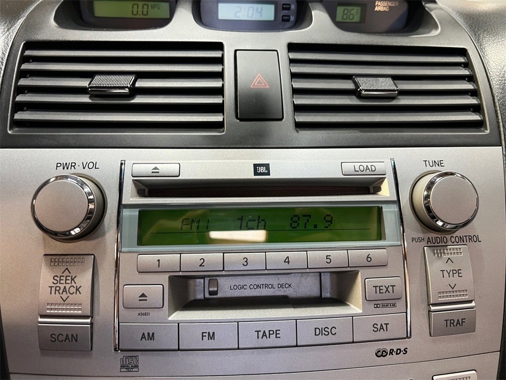 Used 2004 Toyota Solara SLE image 27