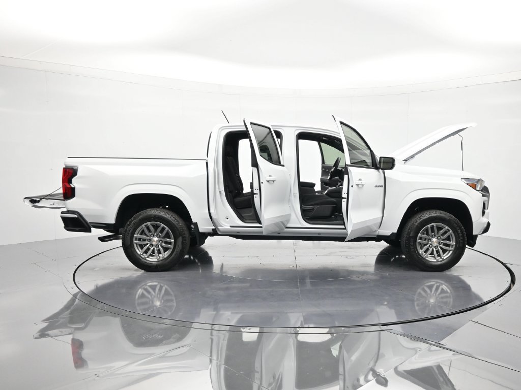 Used 2026 Chevrolet Colorado LT RWD image 47