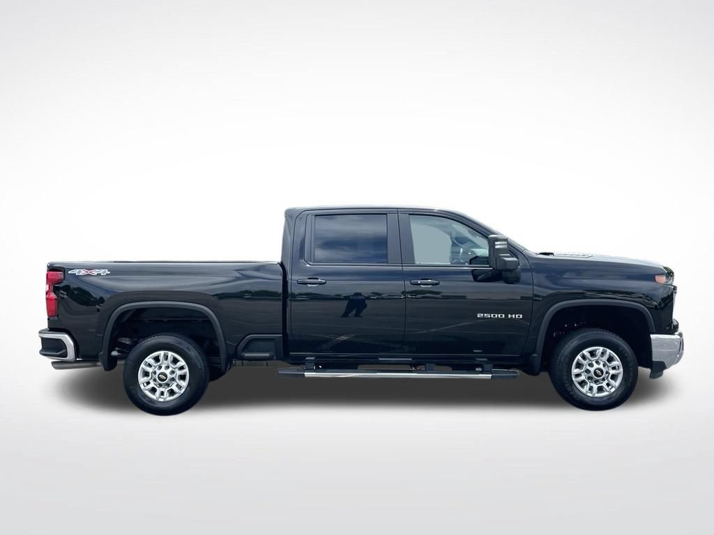 Used 2025 Chevrolet Silverado 2500 LT w/ Convenience Package AWD/4WD image 7