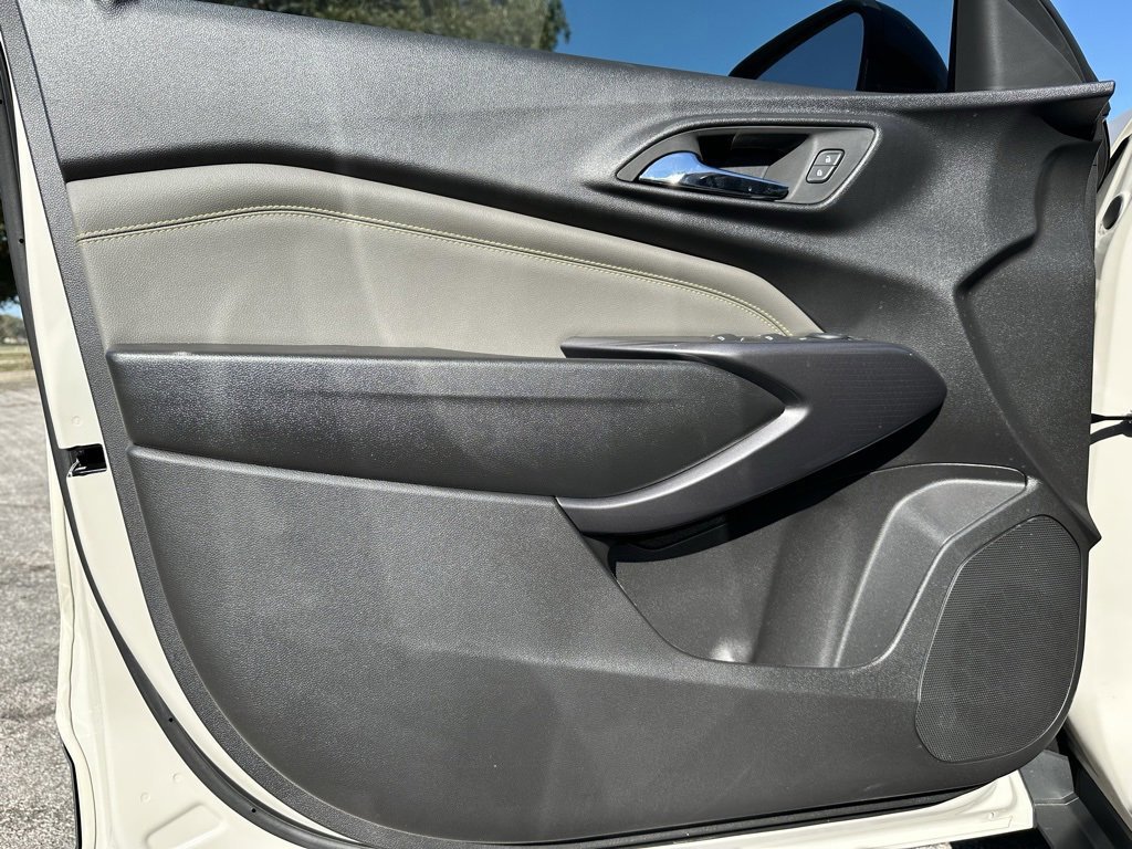 New 2026 Chevrolet Trax ACTIV w/ Driver Confidence Package image 25