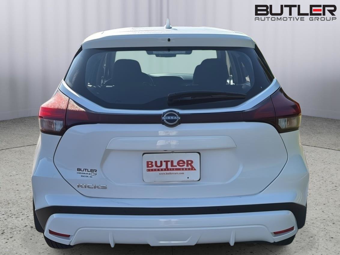 Used 2024 Nissan Kicks S FWD image 5