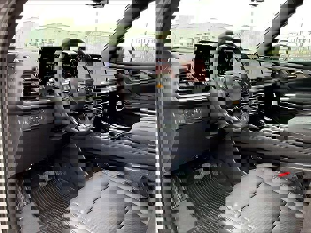 New 2026 Chevrolet Traverse LT w/ Sun and Wheel Package image 8