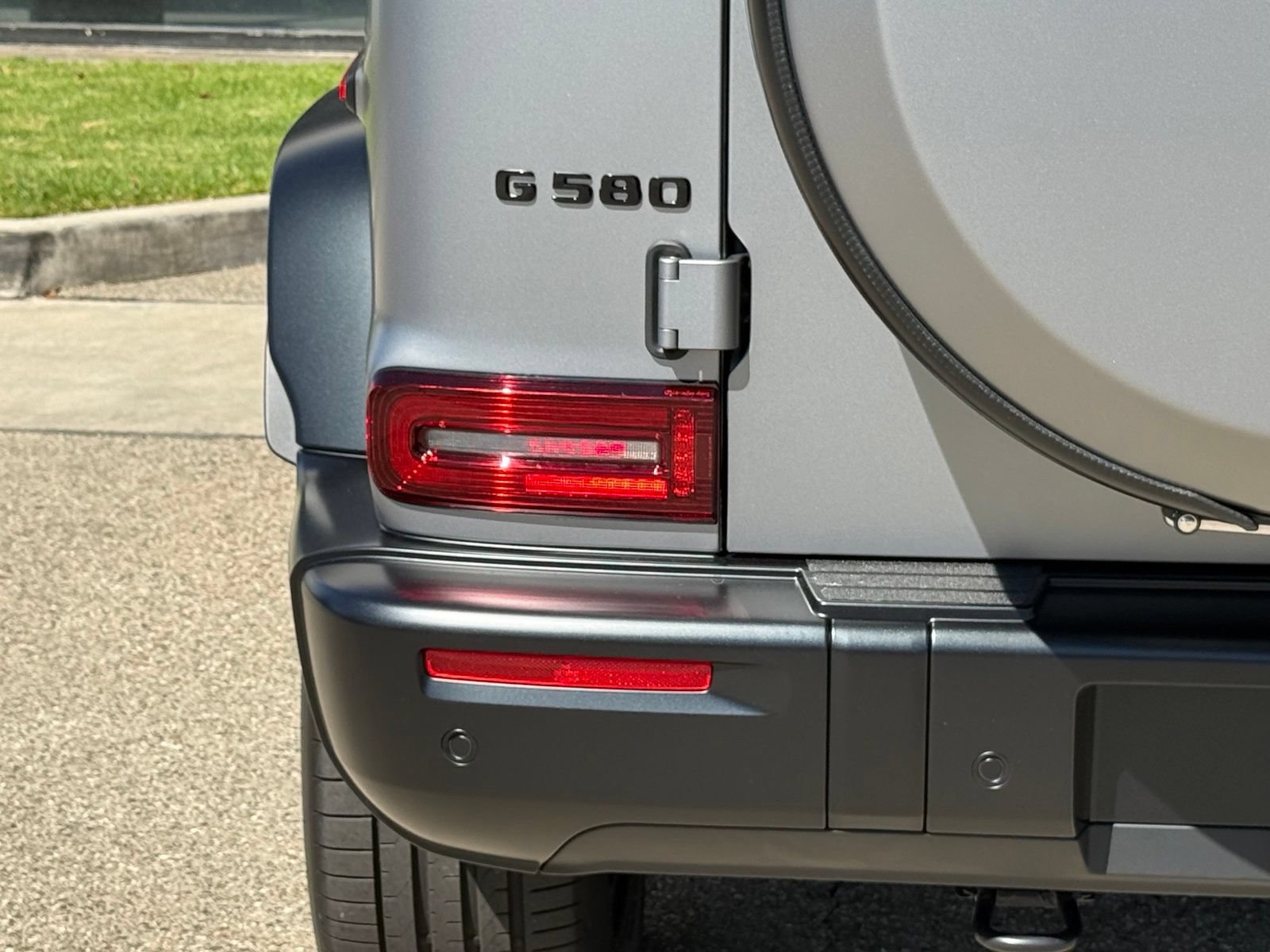 New 2027 Mercedes-Benz G 580 e image 9