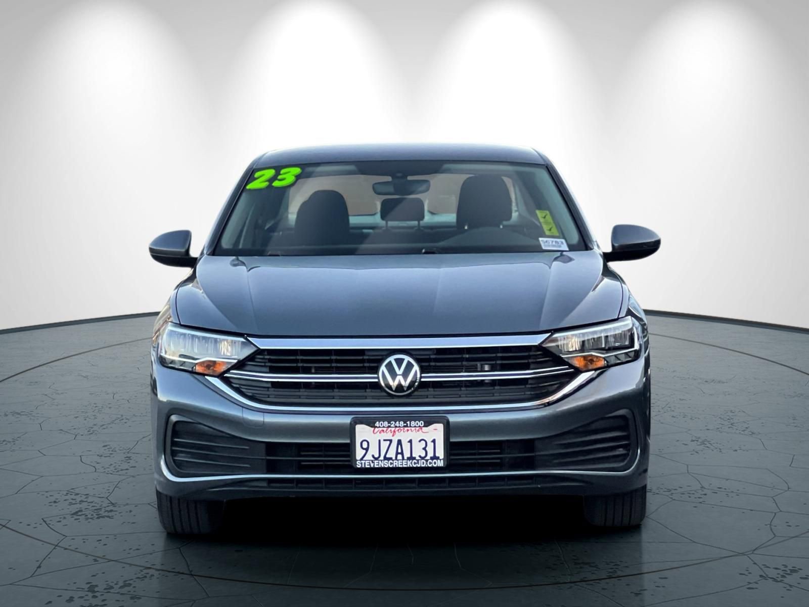 Used 2023 Volkswagen Jetta S image 9