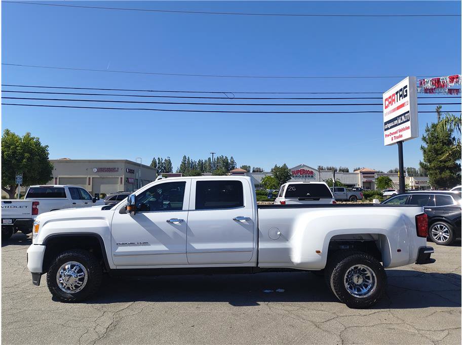 Used 2016 GMC Sierra 3500 Denali w/ Duramax Plus Package AWD/4WD image 17