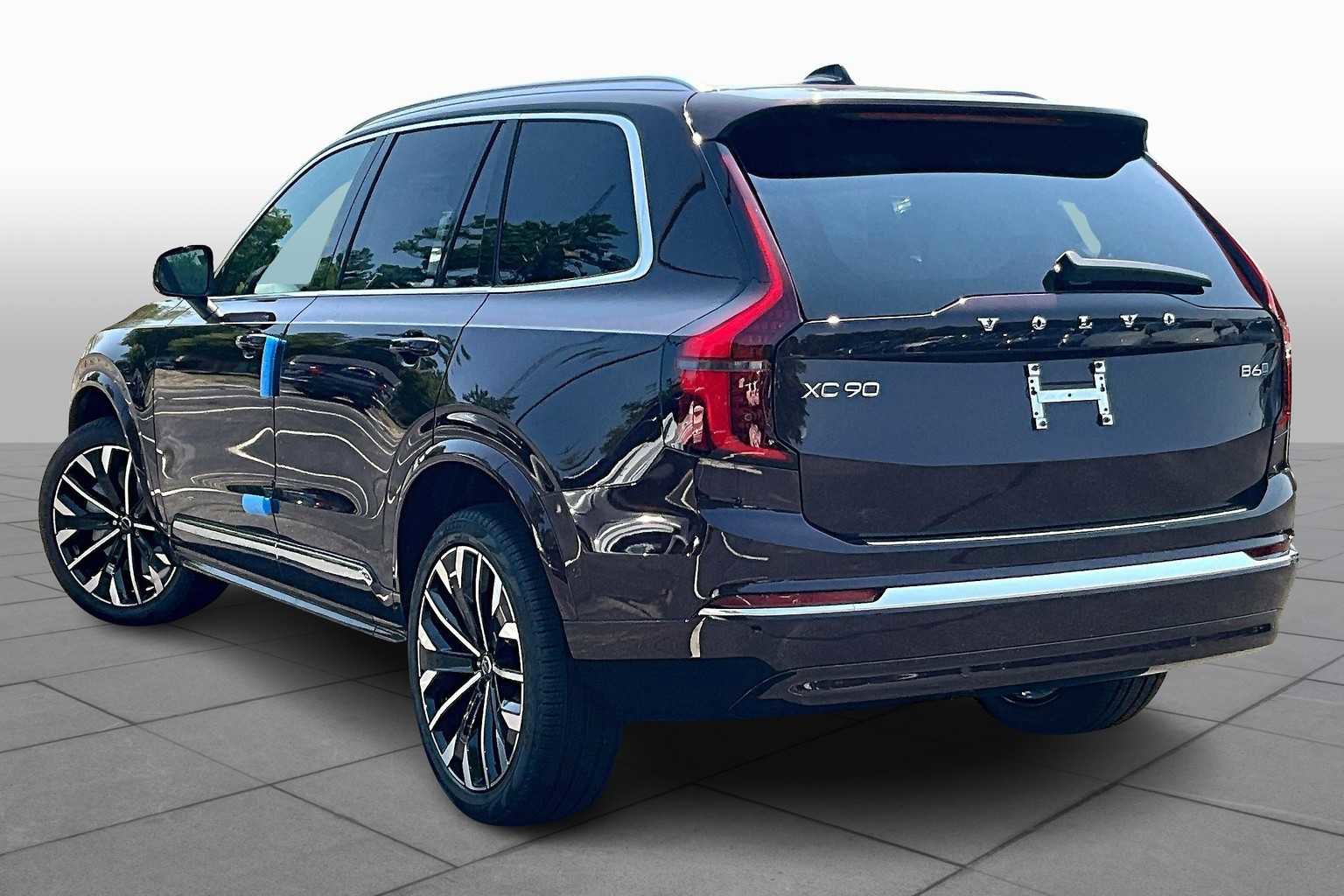 New 2026 Volvo XC90 B6 Plus w/ Protection Package Premier image 3